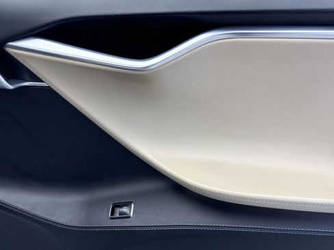 Used 2016 Tesla Model S P90D image 33