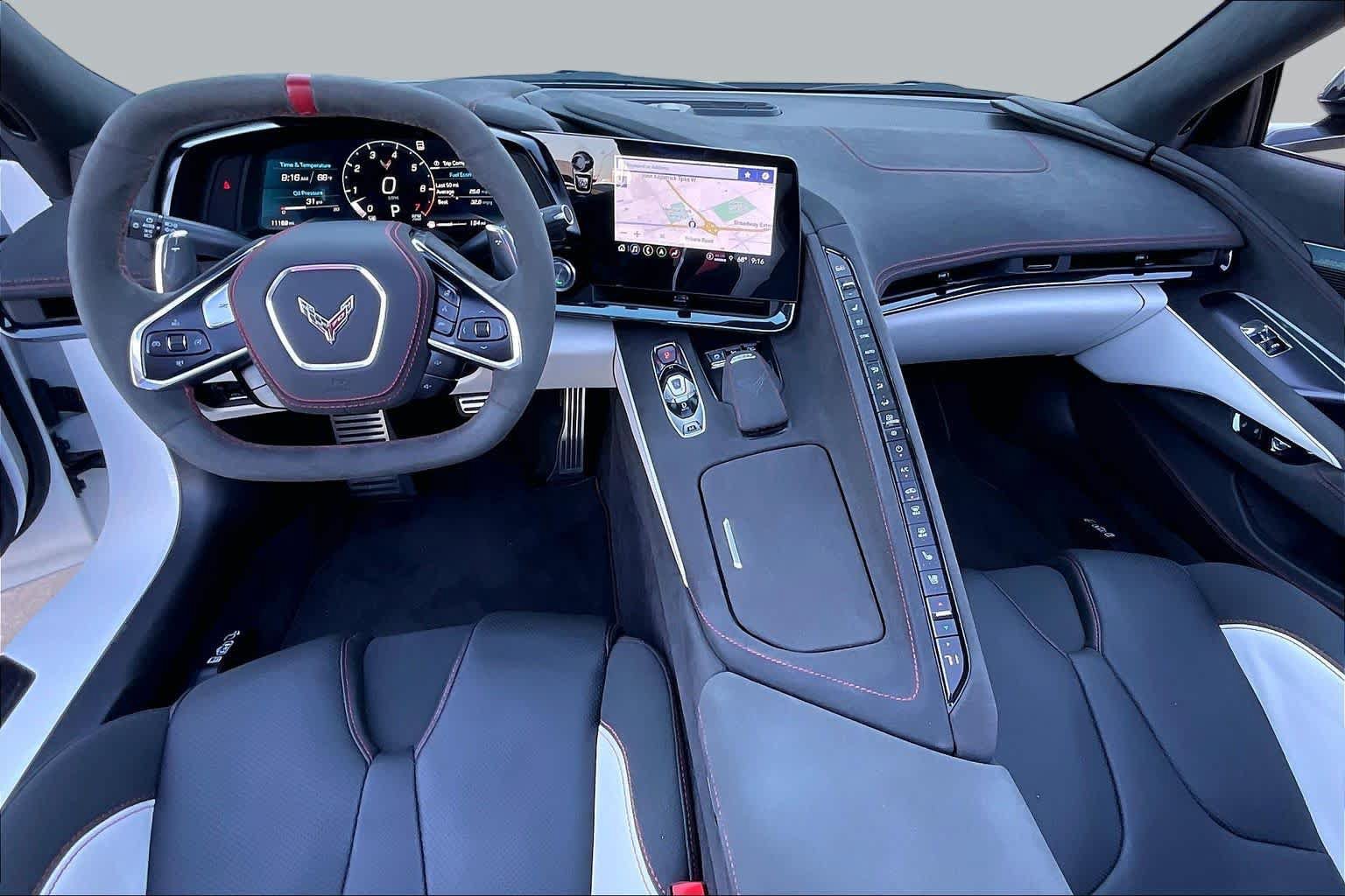 Used 2023 Chevrolet Corvette Stingray Premium Conv w/ Z51 Performance Package RWD image 15