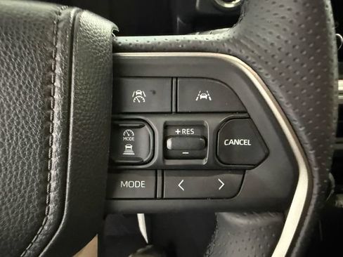 Used 2026 Toyota 4Runner SR5 AWD/4WD image 11