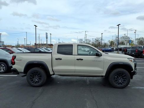 New 2026 Chevrolet Colorado Trail Boss AWD/4WD image 2