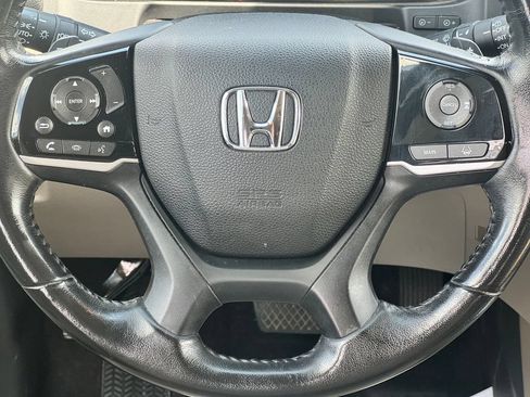 Used 2019 Honda Pilot Touring image 24