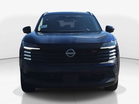 New 2026 Nissan Kicks SR FWD image 11