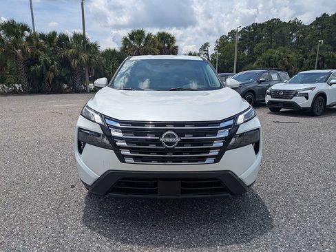 Used 2025 Nissan Rogue SV FWD image 8