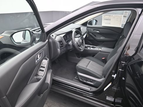 New 2026 Nissan Rogue SV w/ Cold Weather Package image 10