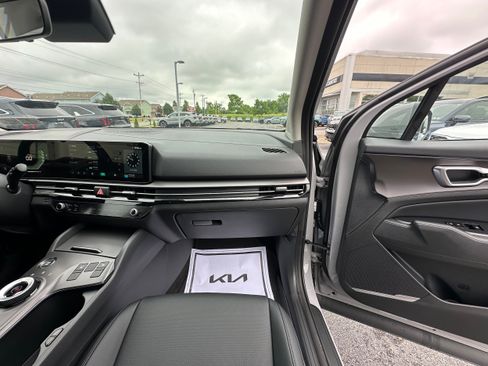 New 2026 Kia Sportage EX AWD/4WD image 22