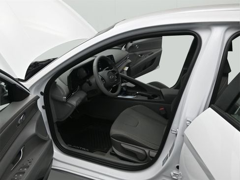 New 2026 Hyundai Elantra Sport FWD image 5