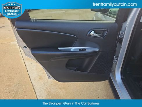 Used 2014 Dodge Journey SE w/ Flexible Seating Group image 30