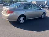 Used 2010 Toyota Corolla LE image 3