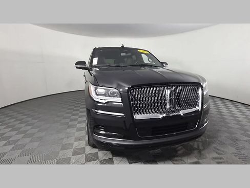 Used 2024 Lincoln Navigator Reserve AWD/4WD image 52