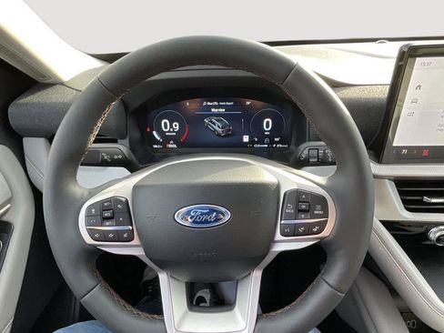 New 2026 Ford Explorer Active w/ Active Comfort Package image 22