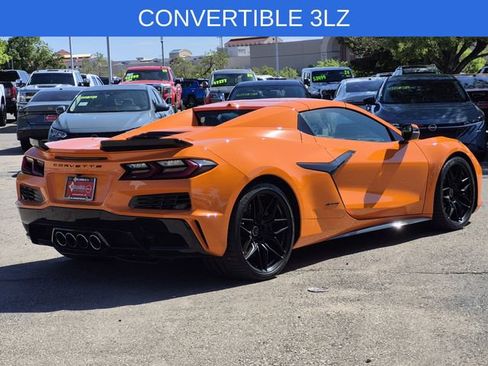 Used 2023 Chevrolet Corvette Z06 w/ Stealth Interior Trim Package RWD image 3