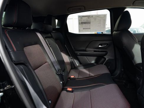 New 2026 Nissan Kicks SR image 22