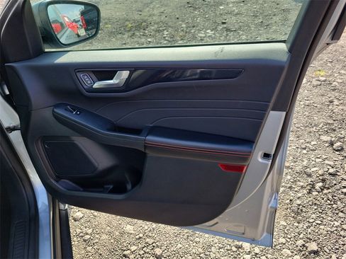 Used 2023 Ford Escape ST-Line image 36