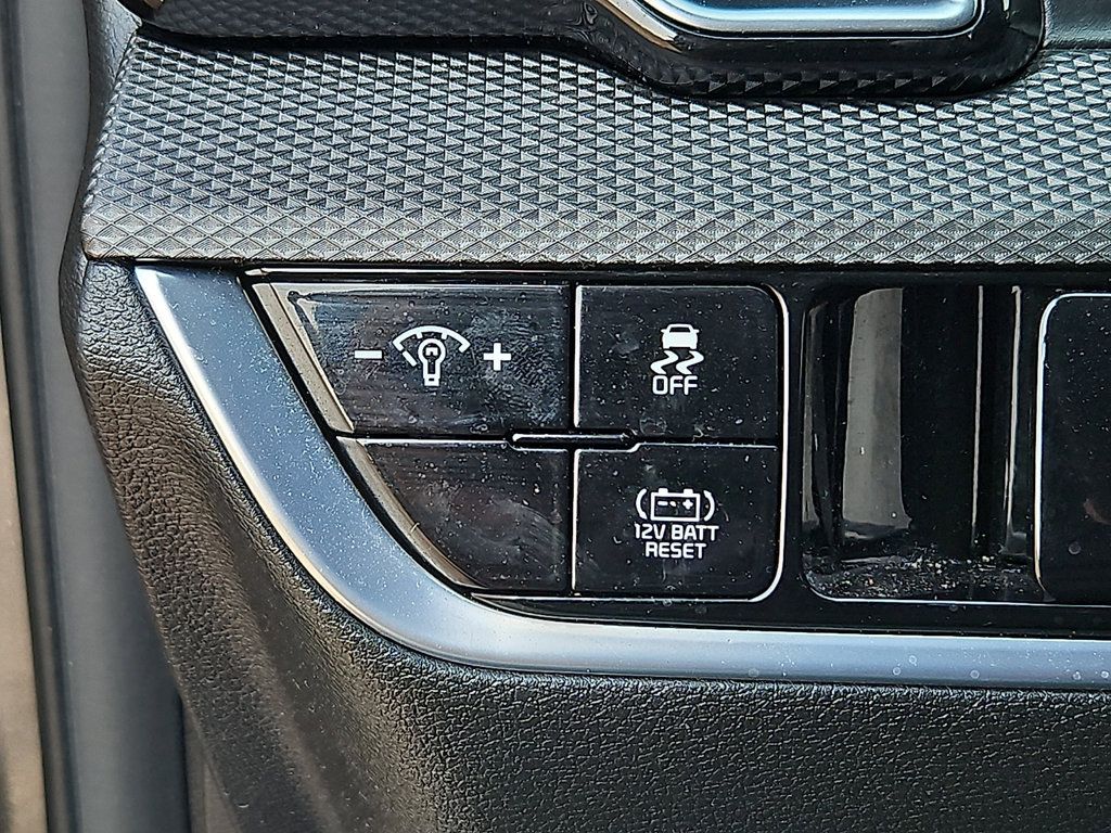 Certified 2023 Kia Sportage LX AWD/4WD image 25