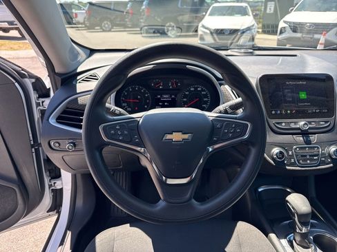 Used 2023 Chevrolet Malibu LT FWD image 12