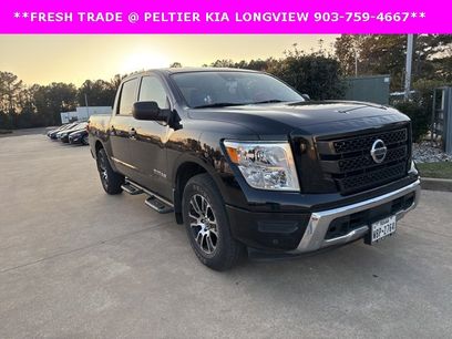 Used 2022 Nissan Titan SV w/ SV Convenience Package