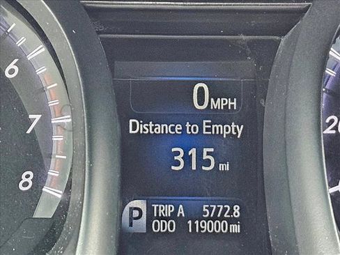 Used 2015 Toyota Avalon XLE Touring FWD image 12