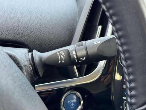 Used 2022 Toyota Prius Prime XLE image 29