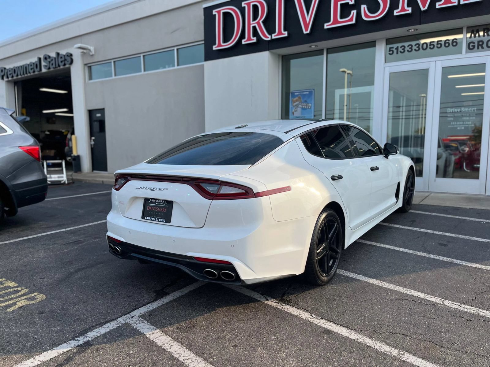 Used 2018 Kia Stinger Premium RWD image 11