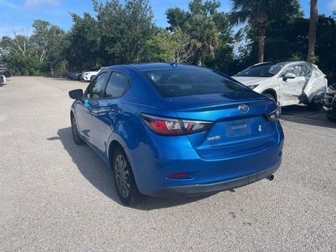 Used 2019 Toyota Yaris LE FWD image 2