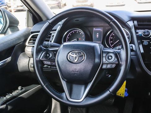 Used 2018 Toyota Camry SE FWD image 20