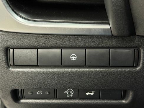 Used 2026 Nissan Rogue SV AWD/4WD image 21