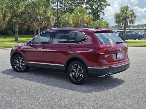 Used 2018 Volkswagen Tiguan SEL FWD image 4