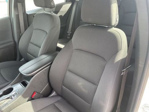 Used 2025 Chevrolet Malibu LT image 11