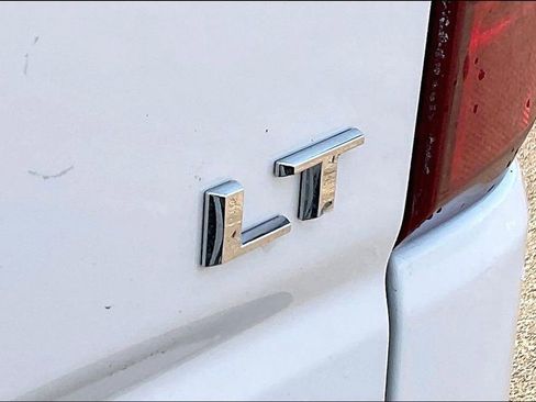 Used 2022 Chevrolet Silverado 1500 LT image 11