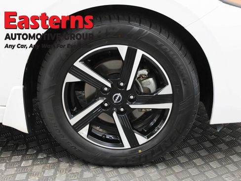 Used 2024 Nissan Sentra SV image 32