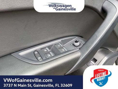 Used 2023 Audi Q5 2.0T Premium w/ Convenience Package AWD/4WD image 18