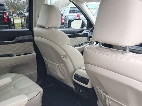 Used 2020 Hyundai Palisade Limited image 2