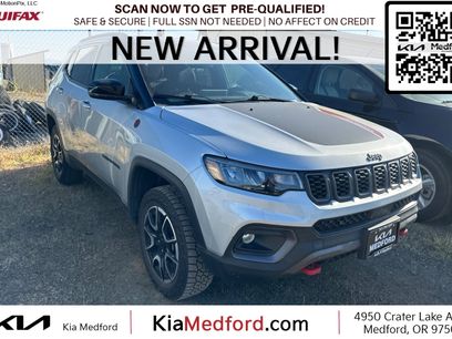 Used 2025 Jeep Compass Trailhawk