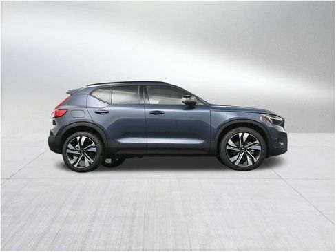 New 2026 Volvo XC40 B5 Ultra AWD/4WD image 26