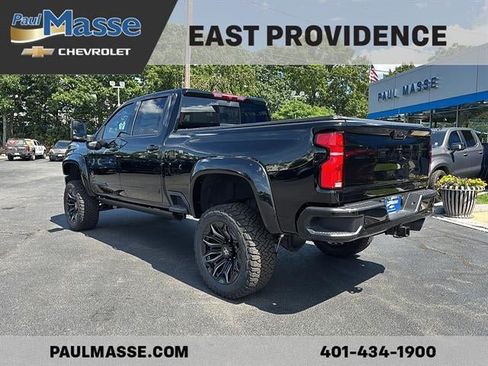 New 2026 Chevrolet Silverado 2500 High Country w/ Midnight Edition AWD/4WD image 5