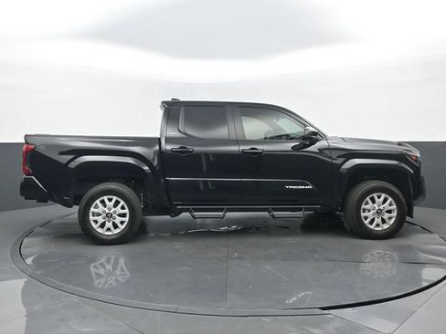 Used 2024 Toyota Tacoma SR5 AWD/4WD image 2