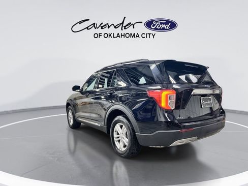 Used 2023 Ford Explorer XLT w/ Equipment Group 202A AWD/4WD image 6