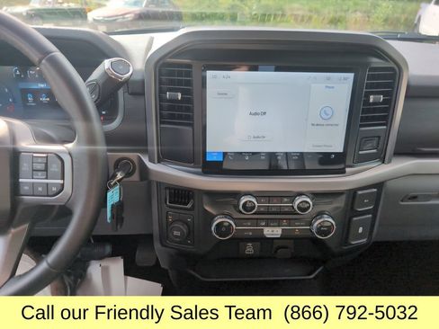Used 2025 Ford F150 XLT w/ Equipment Group 301A Standard AWD/4WD image 17