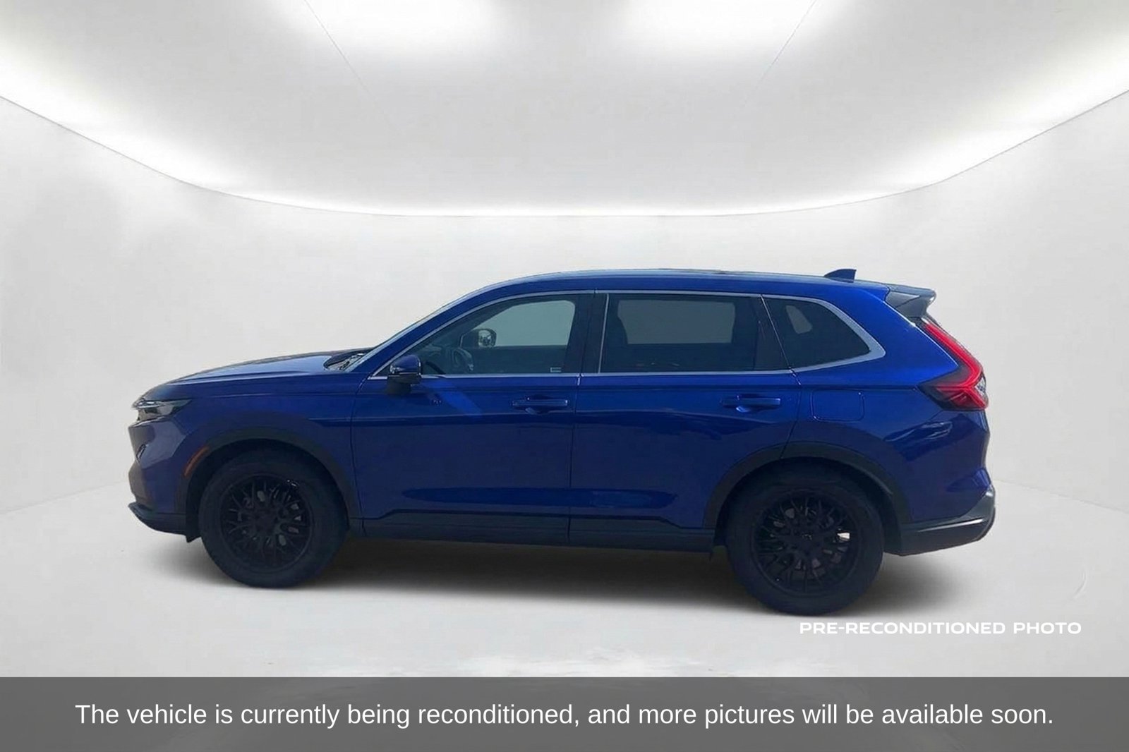 Used 2023 Honda CR-V LX image 9