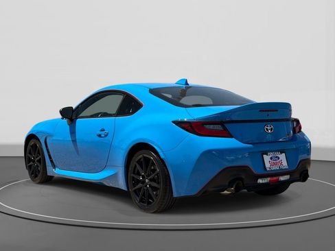 Used 2022 Toyota GR86 Premium RWD image 7