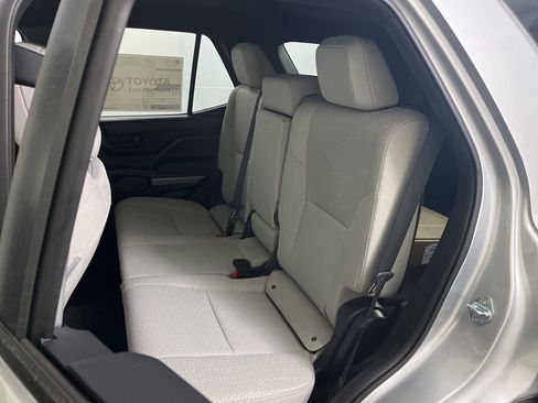 New 2026 Toyota 4Runner SR5 image 18