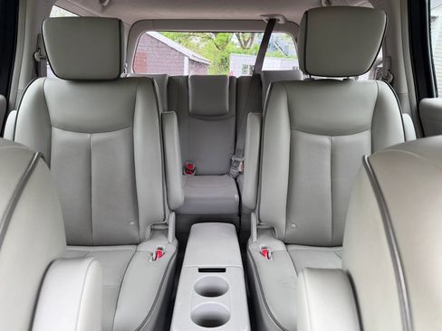 Used 2015 Nissan Quest SL image 32