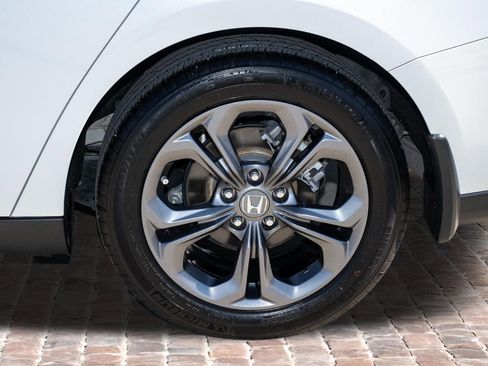 Certified 2023 Honda Accord EX image 40