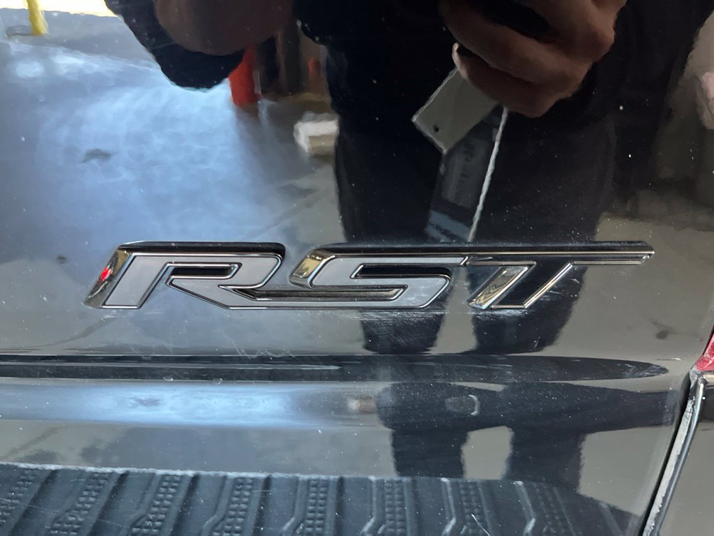 Used 2023 Chevrolet Silverado 1500 RST w/ Redline Edition AWD/4WD image 46