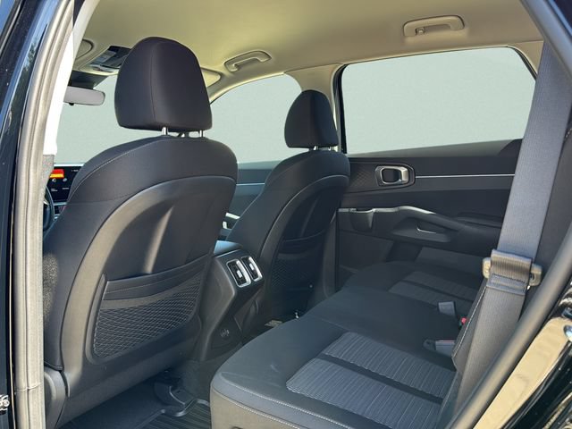 New 2026 Kia Sorento LX FWD image 16
