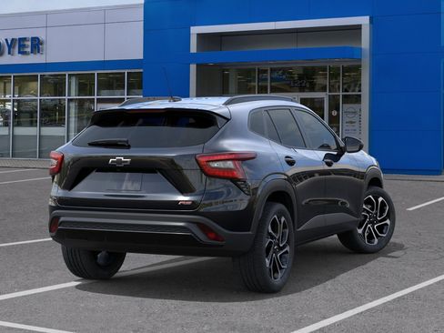 New 2025 Chevrolet Trax RS w/ Driver Confidence Package FWD image 28
