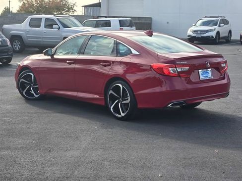 Used 2018 Honda Accord Sport image 6