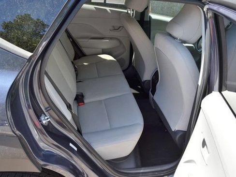 Used 2024 Hyundai Kona SEL AWD/4WD image 34