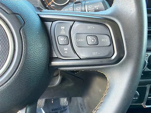 Used 2024 Jeep Wrangler Unlimited Sport AWD/4WD image 36