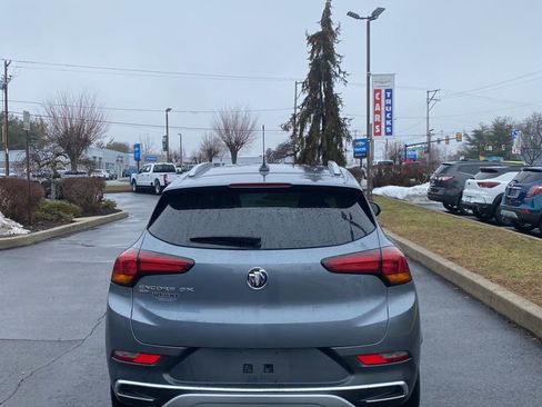 Used 2022 Buick Encore GX Essence w/ Experience Buick Package AWD/4WD image 4